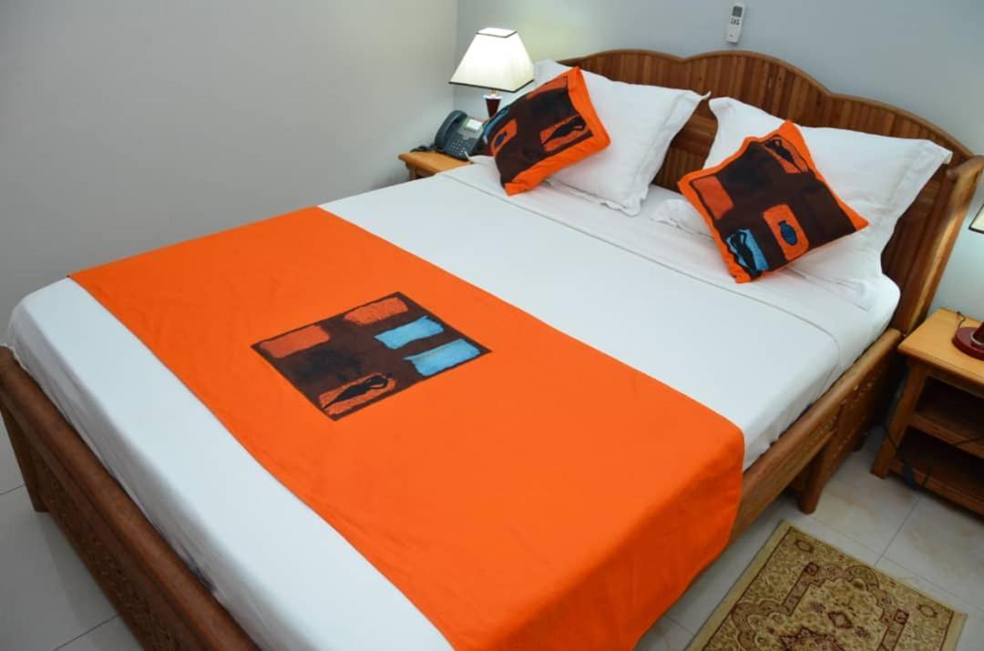 Congress Hotel Yaounde Luaran gambar