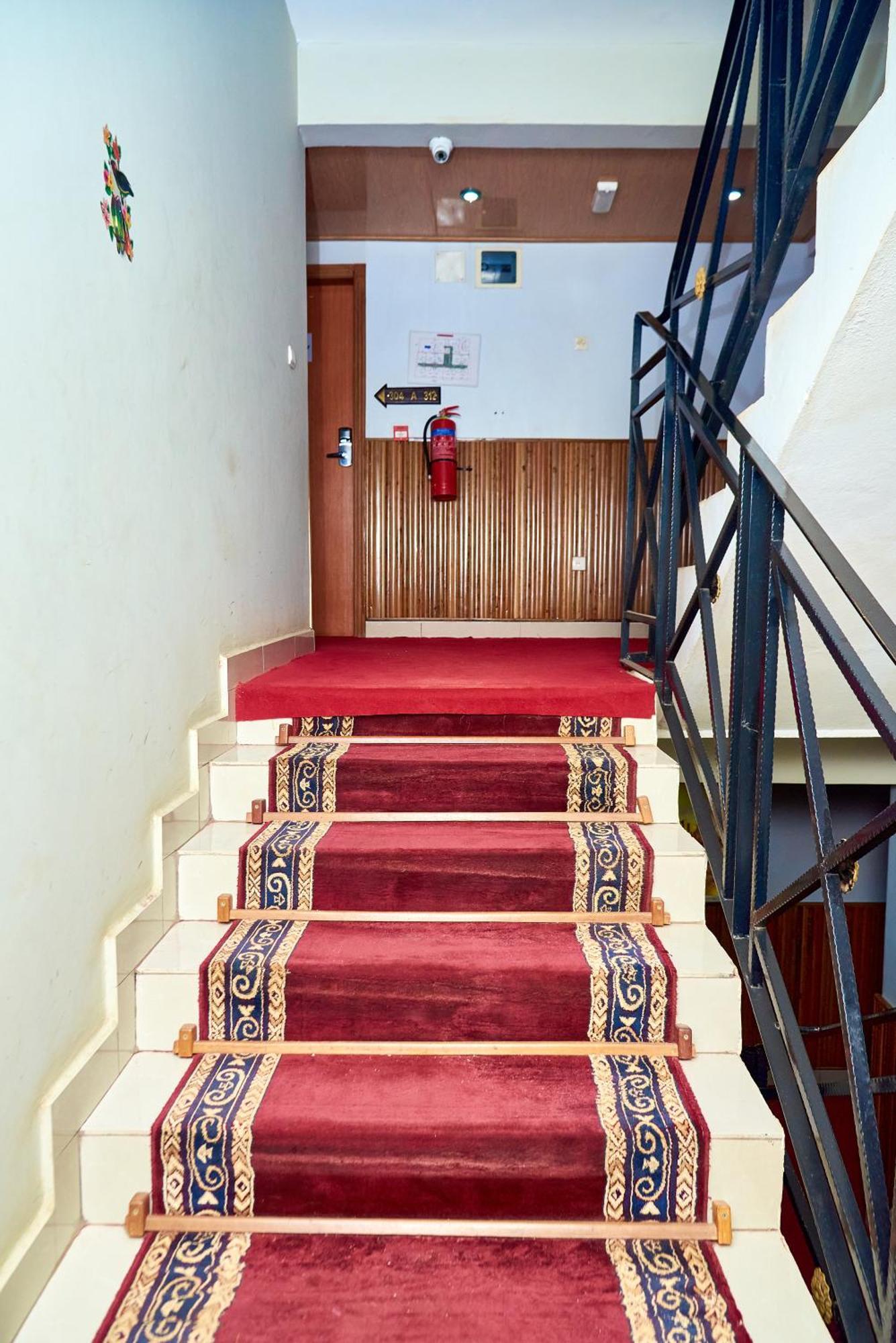 Congress Hotel Yaounde Luaran gambar